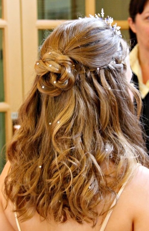 37 Half Up Half Down Wedding Hairstyles Anyone Would Love