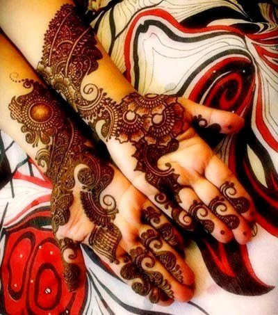 Magnificent Mehndi Scrawls