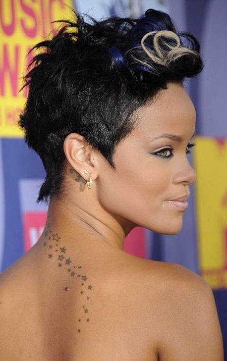 Rihanna's Pompadour Hairstyle