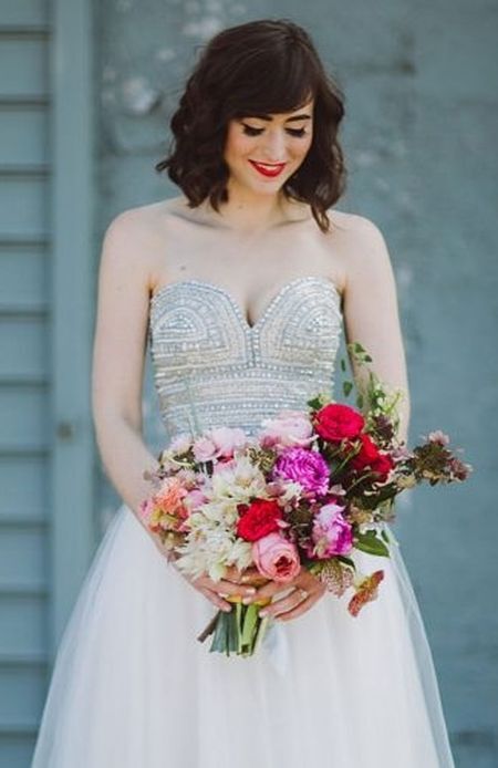 Strapless wedding dress hair