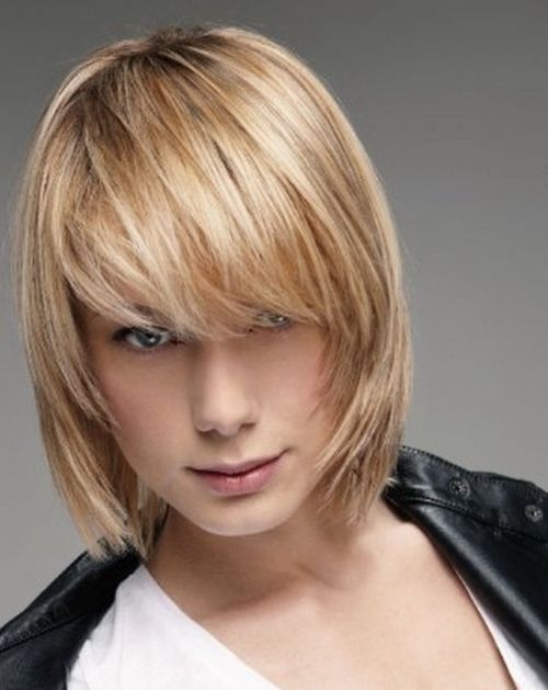 chic short bob highlights fine hair