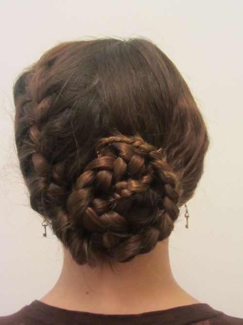 french braided bun