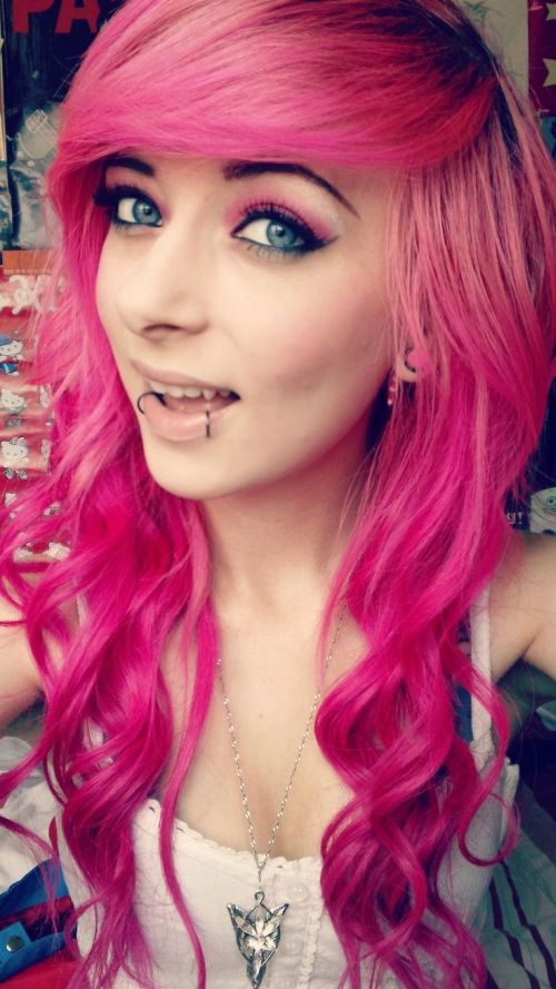 hot pink emo hair