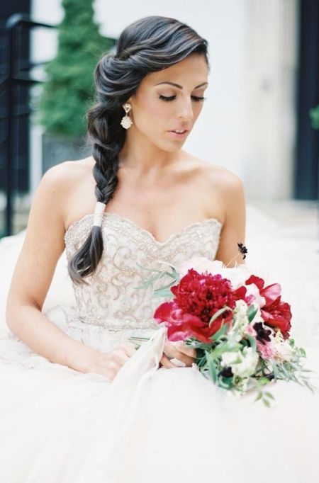 strapless wedding dresses hairstyle