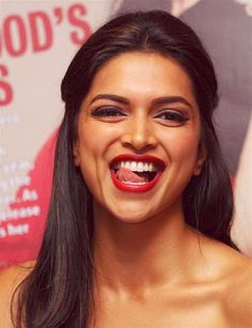 Deepika Padukone dimples smile