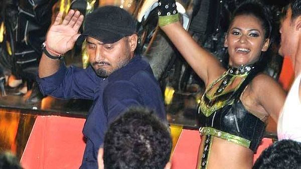 Harbhajan Singh dancing at party