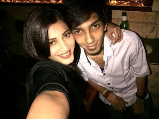 Shruti Hasan and Anirudh Ravichander