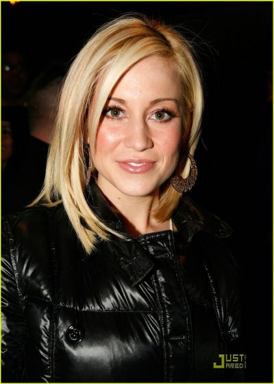 Kellie Pickler Lob Haircut