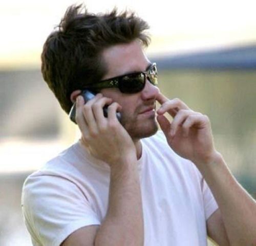 Jake Gyllenhaal picking nose