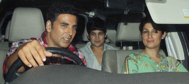 Akshay Kumar and family