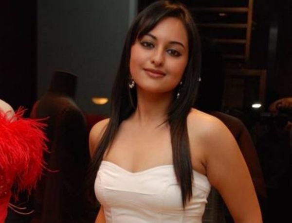 Sonakshi Sinha hot pic 2016