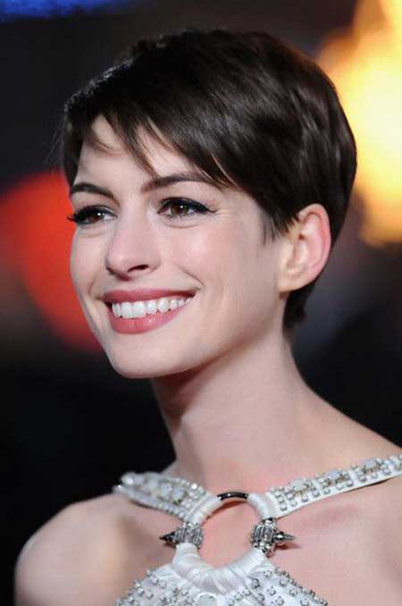 anne short hairstyle