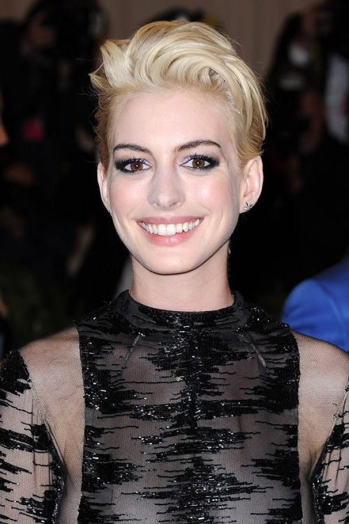 Anne Hathaway short haircut