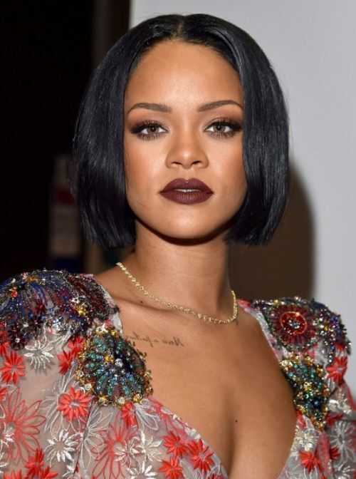 Rihanna short hair 2016