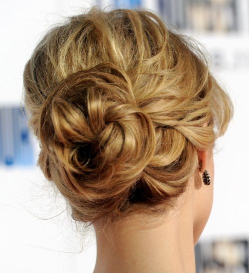 61 Cute & Easy Updos for Long Hair When You're in Hurry