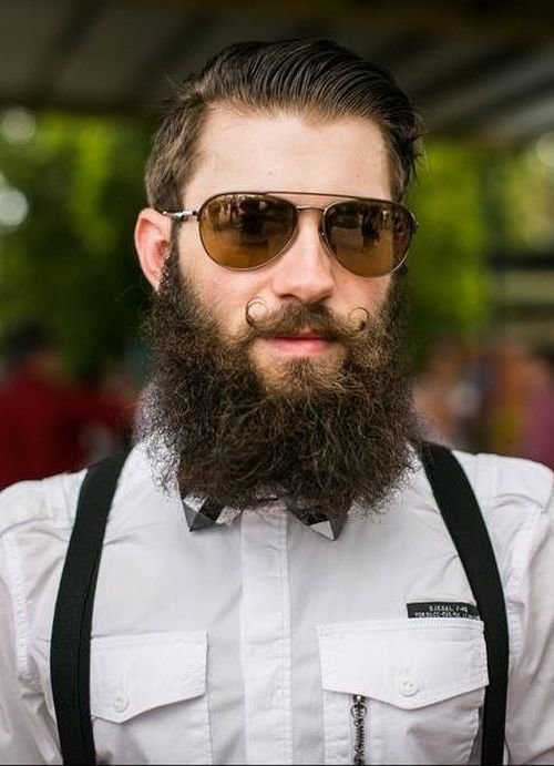 Curly beard