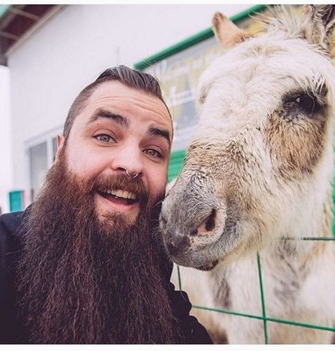 Extreme Long Full Beard