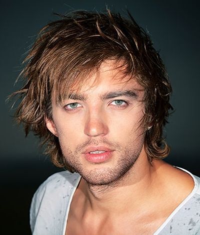 medium hairstyles for thin hair male
