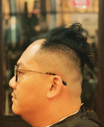 Exposed forehead haircut for Asian guys