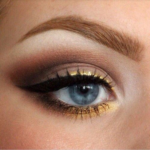 gold eye liner highlights