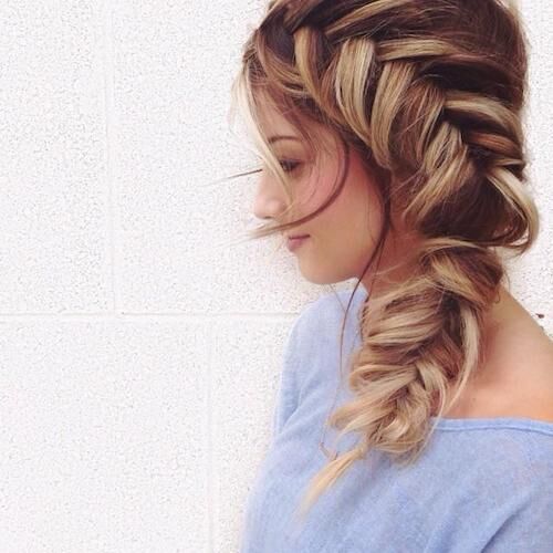 side part messy fishtail