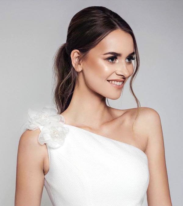 83 Unique Wedding Hairstyles For Different Necklines 2019